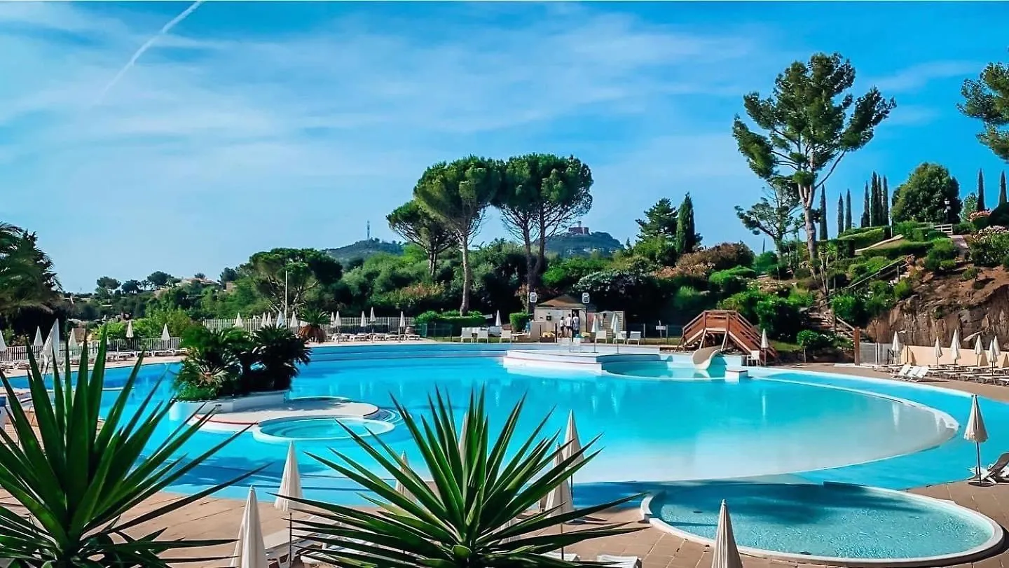 Village Club Parc Aquatique Pour La Famille Piscine Chauffee,Appartement Pour 4 Personnes En Rez De Jardin Сен-Рафаэль